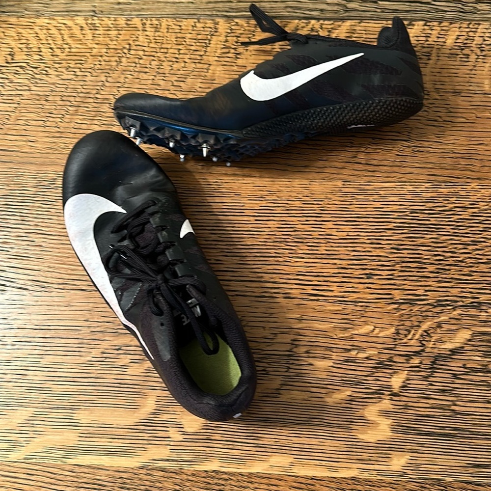 Track shoes like new